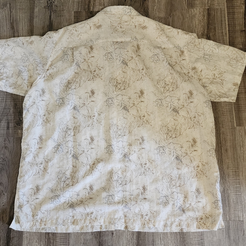 Van Heuson Men's Button down Shirt - Picture 3 of 4